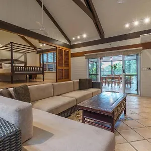10 Wharf Street - A Tropical Family , Port Douglas Australia